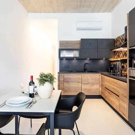 Modern Designapartment In Location *