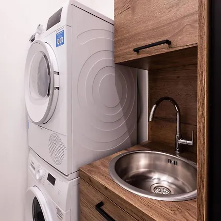 Modern Designapartment In Location *