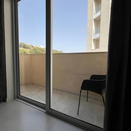 Modern Designapartment In Location *
